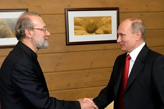 Putin Laricani ilə 