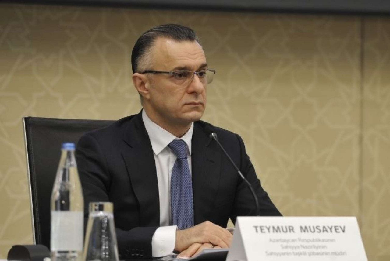Teymur Musayev direktorun 