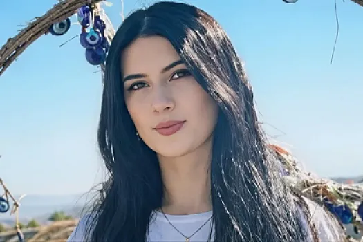 Şagird müəllimini qısqandığı üçün güllələyib? 
