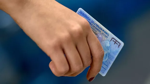 Ermənistanda yeni şəxsiyyət vəsiqələri:
