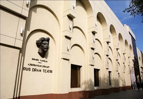 Rus Dram Teatrının direktoru vəzifəsindən azad olundu- 