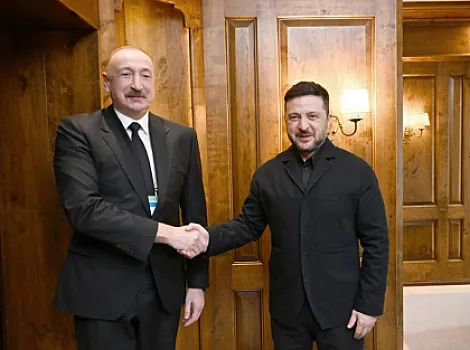 Prezident İlham Əliyevin Münxendə Volodimir Zelenski ilə görüşü olub