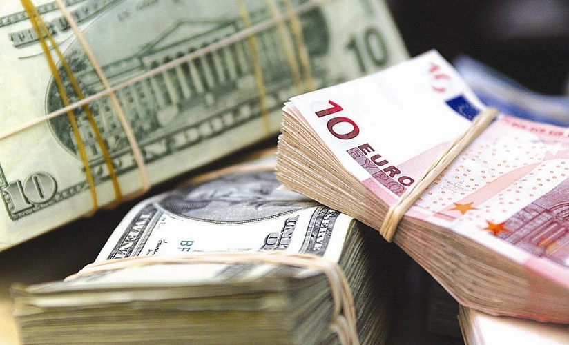 Dollar almaq istəyənlərin NƏZƏRİNƏ