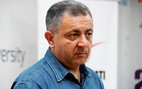 Ərəstun Orucluya 