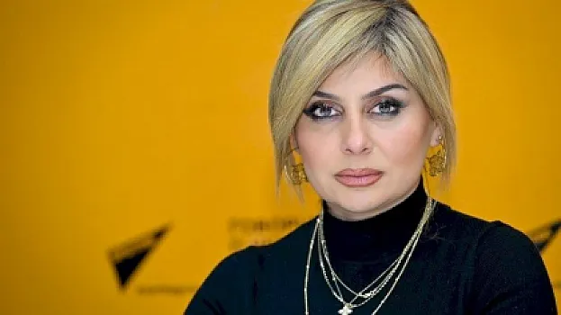 Rövşanə ilə müğənni arasında canlı efirdə 