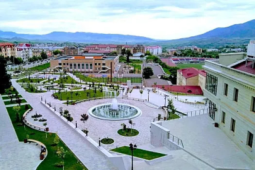 Qayıdışın və dirçəlişin şəhəri: