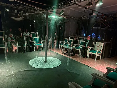 YUĞ Teatrında “Birinci akt” tamaşasına daxili baxış keçirilib