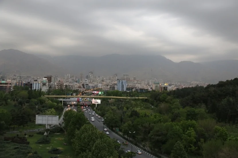 Neft anbarındaki partlayışdan sonra Tehranda