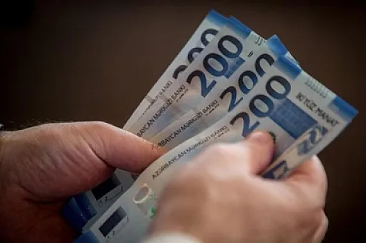 Bakıda hansı sahələrdə 4 mindən çox maaş VERİLİR?