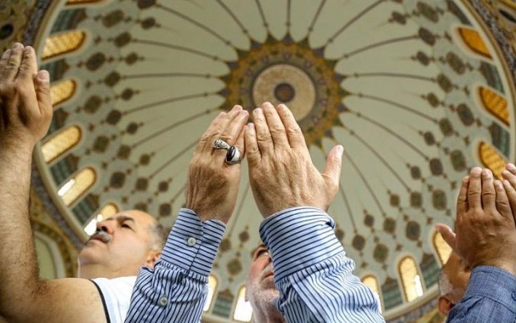 Ramazan bayramı ilə bağlı 