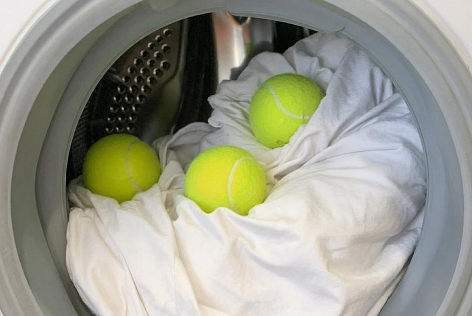 Paltaryuyan maşında tennis topu:
