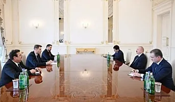 İlham Əliyev Rumıniya Senatının sədrini