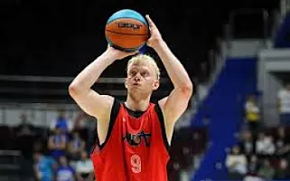 Rus basketbolçu dələduzluğa görə ABŞ-yə