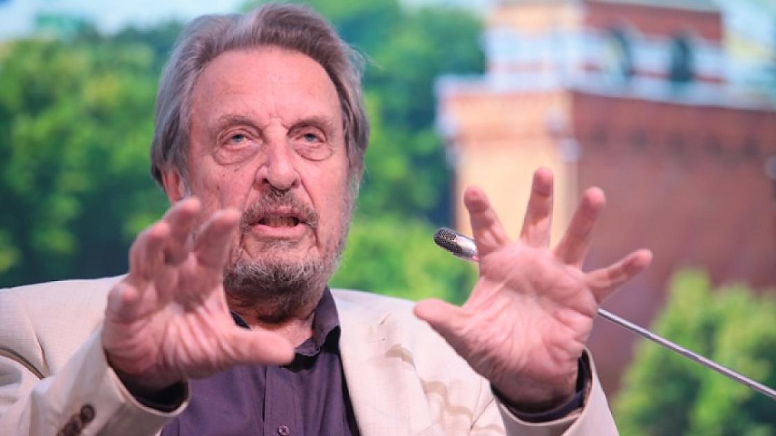İlon Maskın atası Rusiya vətəndaşlığı almaq istəyir