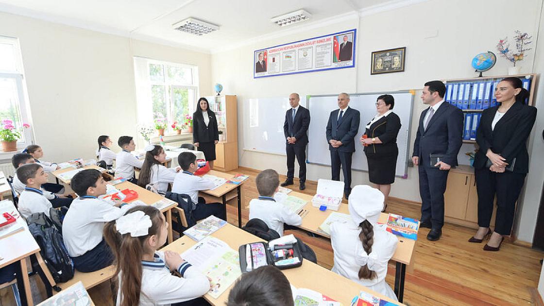 Nazir Qusarda məktəbdə tədris prosesi ilə tanış oldu - 