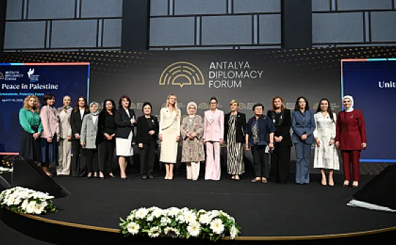 Azərbaycanın birinci xanımı Mehriban Əliyeva Antalya Diplomatiya Forumunda iştirak edib