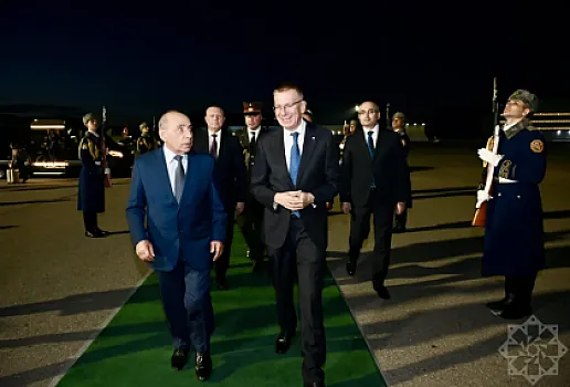 Latviya Prezidenti Azərbaycana rəsmi səfərə gəlib