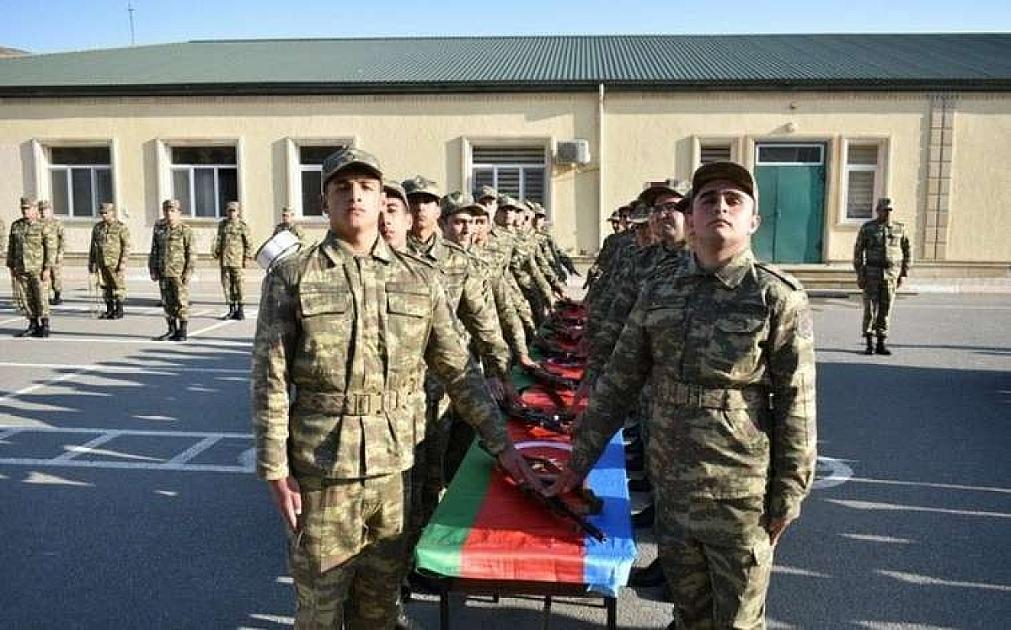 Orta təhsillilər də bir il hərbi xidmət KEÇƏCƏK?