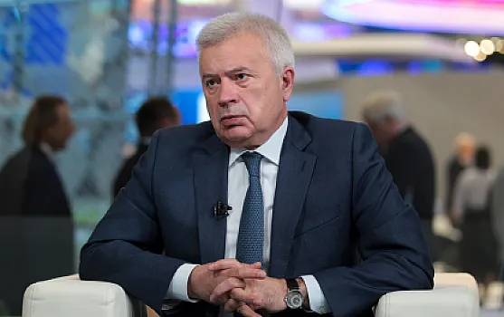 Azərbaycanlı milyarder 1 gündə 51 milyon dollar itirdi