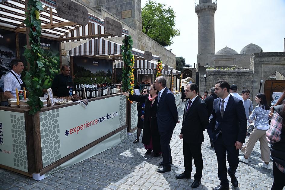 Azərbaycanın qastronomiya irsi və turizm potensialı beynəlxalq festivalda təqdim olunur -