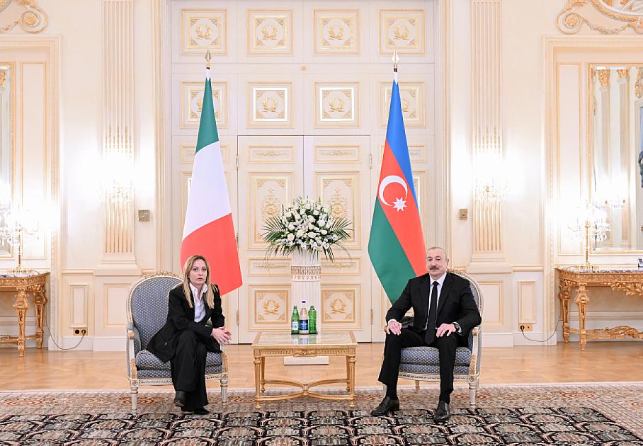İlham Əliyev və Ciorcia Meloni mətbuata bəyanatlarla 