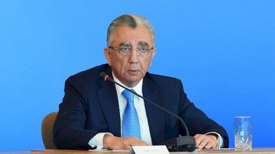 Eldar Əzizov rəisi işdən çıxartdı -