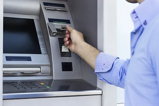 Maaşınızı seçdiyiniz bankdan ala biləcəksiniz -
