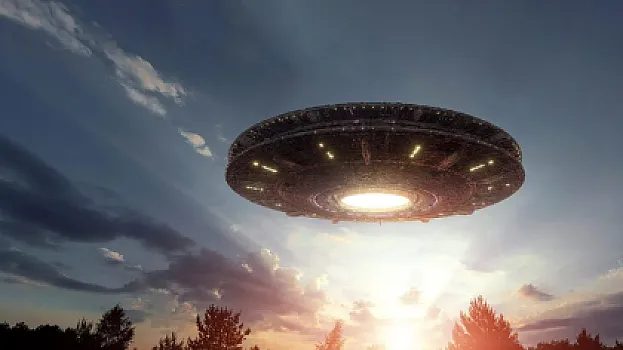 Amerikalı astronavt evində UNO ilə qarşılaşıb