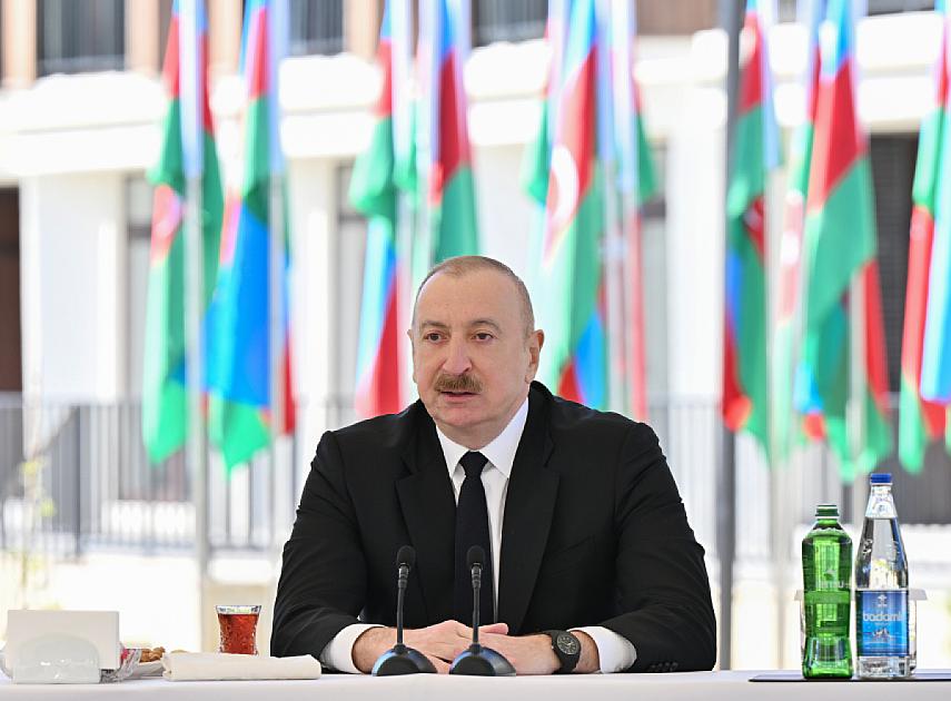 İlham Əliyev Zəngilan şəhərində sakinlərlə görüşdü 
