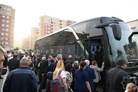 Onlar da doğma yurdlarına qayıdır –