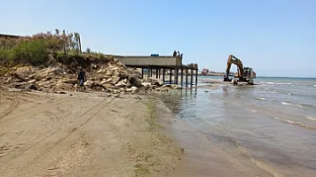 Buzovnada balıqçılar köməksiz vəziyyətdə
