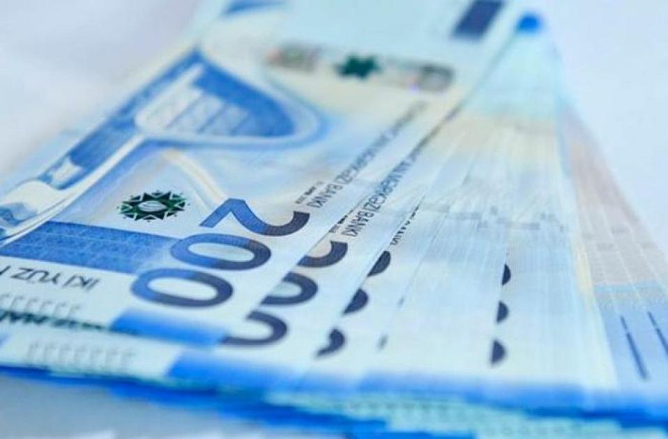 Orta maaş 53 manat artıb