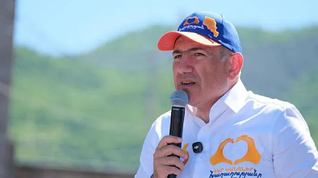 Nikol Paşinyan: 