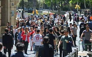 Ölkədə bu şəxslərə 10 milyon manatdan çox pul