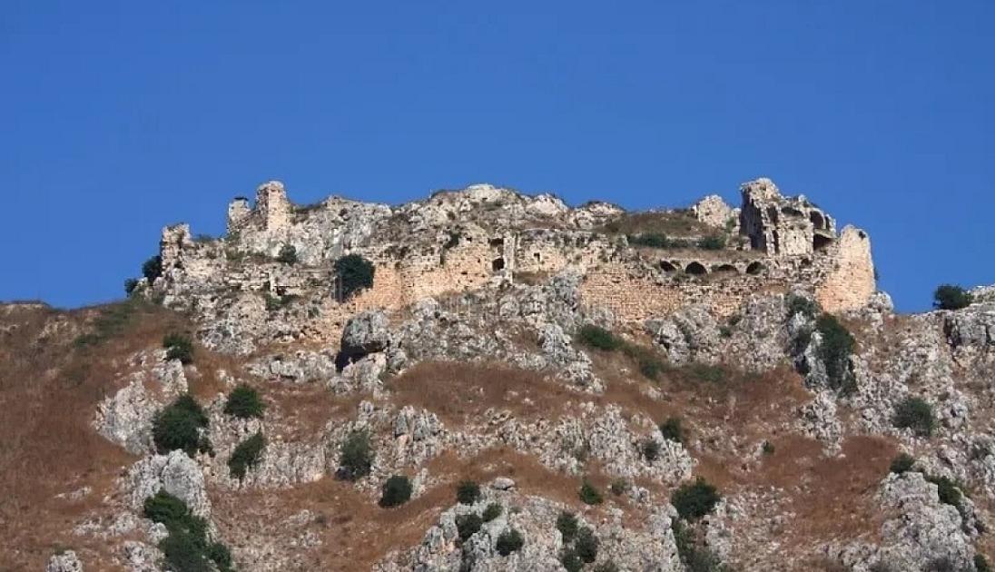 Livanın baş naziri təcili atəşkəsə çağırış etdi