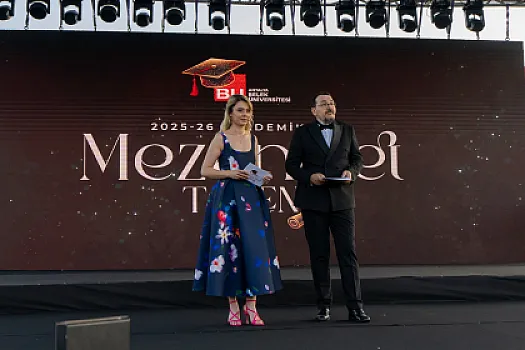 Antalya Belek Universitetində məzuniyyət coşğusu