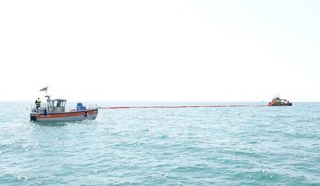 Dənizdə neft qalıqları aşkarlandı: FHN hərəkətə keçdi - 