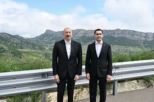 Prezidentlər Daşaltı kəndində birgə şəkil çəkdirdilər