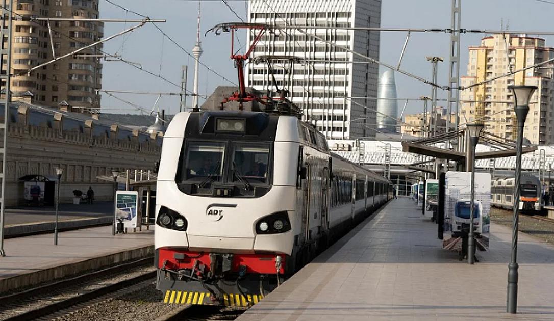 Bakı–Tbilisi–Bakı qatarlarında sərnişin tutumu artırılır