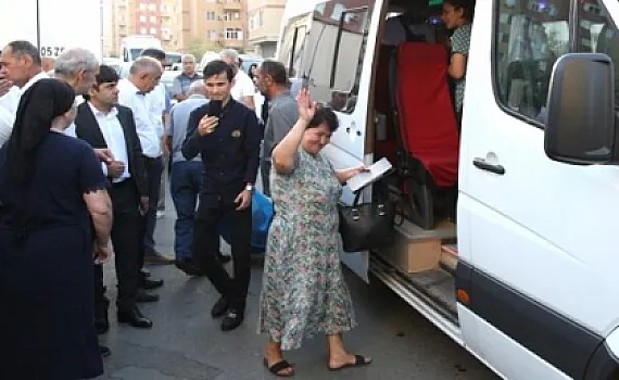 Şükürbəyli kəndinə növbəti köç karvanları yola salındı