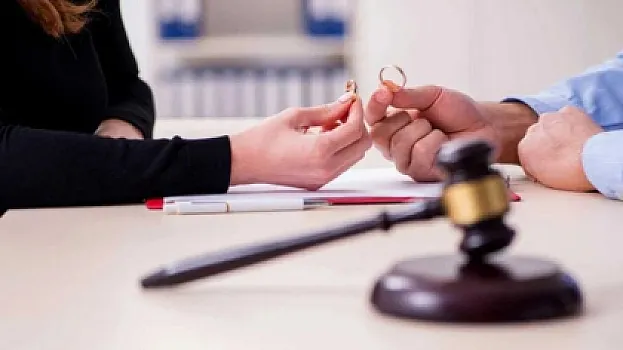 Evlənəndə deyil, ayrılanda YADA DÜŞÜR –