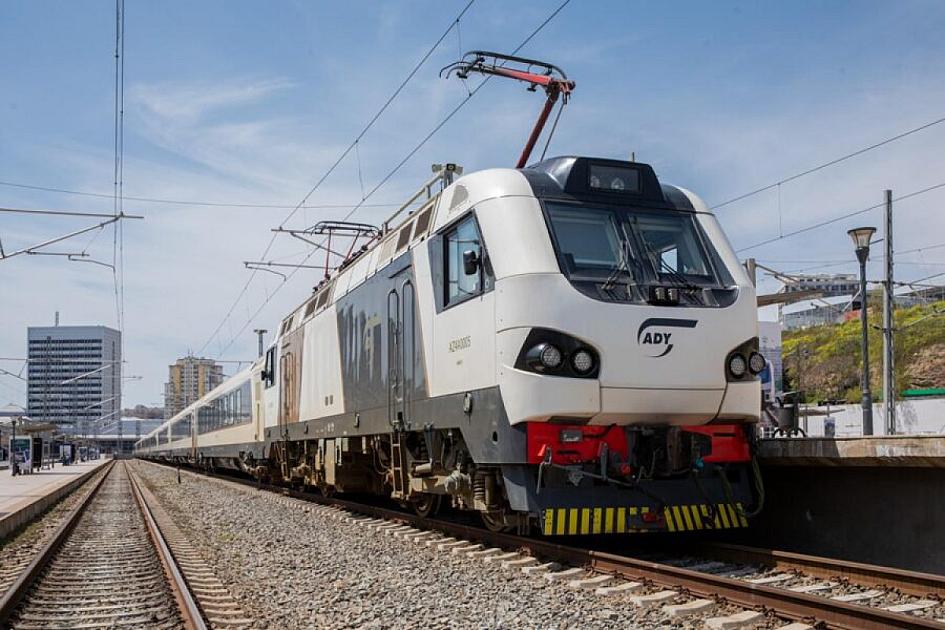 Tbilisi-Bakı qatarına biletlərin çətin tapılması ilə bağlı açıqlama –