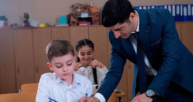 İbtidai siniflərdə kişi müəllimlərin sayı artırılır?