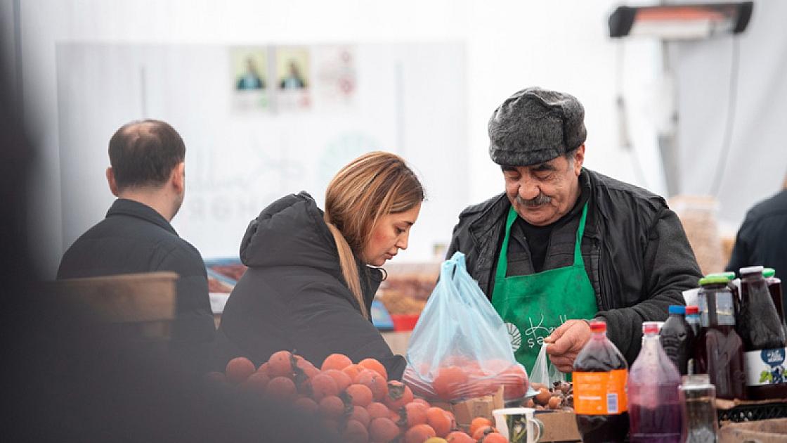Paytaxtda bazarlar sıxışdırılır: Fermerlə alıcının arasına kim girir?