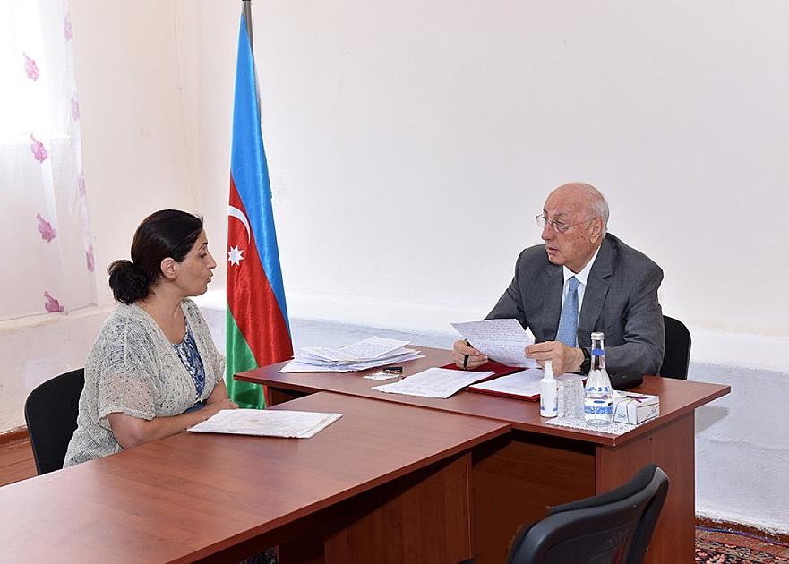 Zakir Fərəcov sakinlərlə görüş keçirdi – müraciətlər yerində dinlənildi