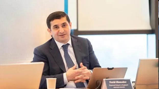 Nazir idarə rəisini təqaüdə göndərdi 