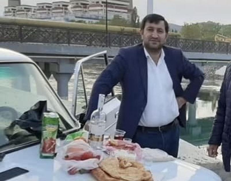 Şair niyə şantajçı olsun ki? -