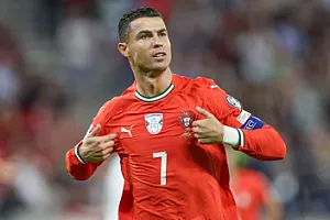 Ronaldu karyerası, şəxsi həyatı, sərvəti, avtomobilləri və "Mançester Yunayted" barədə danışdı